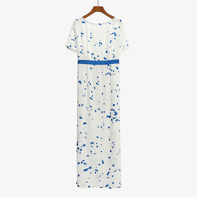 Γυναικείο φόρεμα σε διάφορα σχέδια