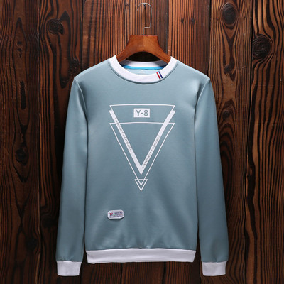 Bluza barbateasca cu maneca lunga cu aplicatie in diferite modele