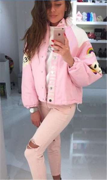 Geaca de dama roz cu broderie colorata