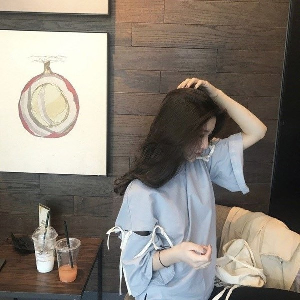 Tricou de dama modern cu maneci lotus in mai multe culori