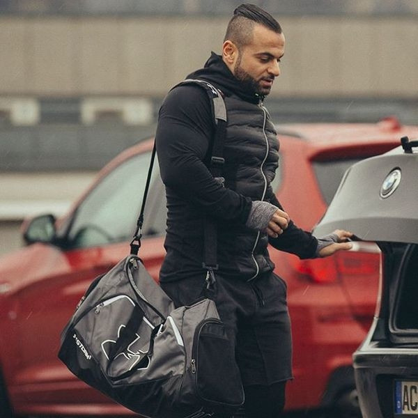 Hanorac pentru bărbați modern de culoare neagră - model Slim