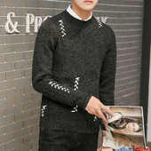 Pulover simplu pentru bărbați cu decolteu în formă de O