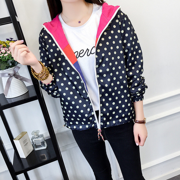 Модерно ежедневно дамско яке с качулка и две лица - два цвята