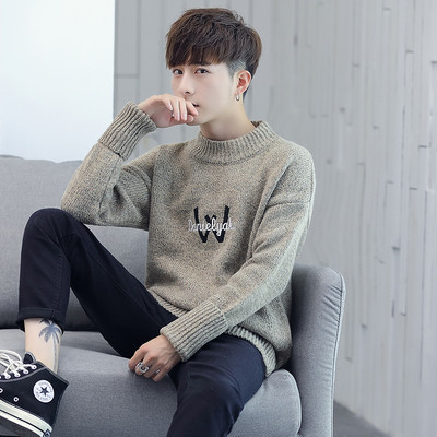 Pulover gros barbatesc cu guler inalt si broderie