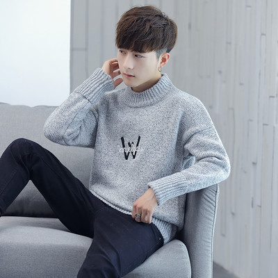 Pulover gros barbatesc cu guler inalt si broderie