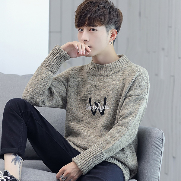 Pulover gros barbatesc cu guler inalt si broderie