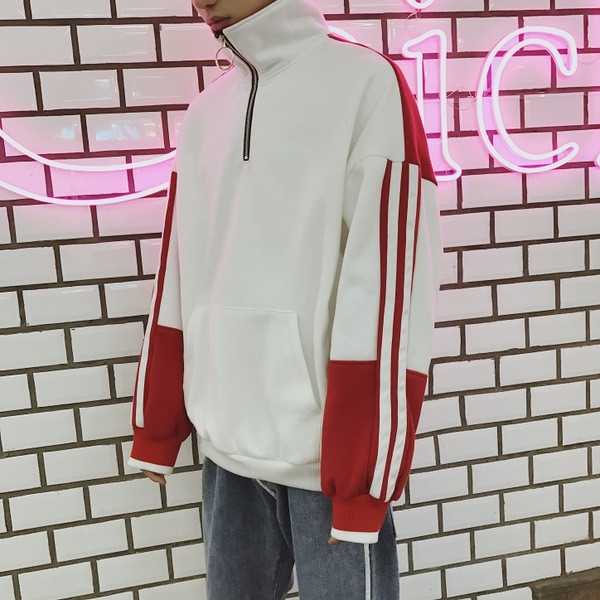 Hanorac pentru bărbați cu guler înalt și margine în alb și negru - model larg