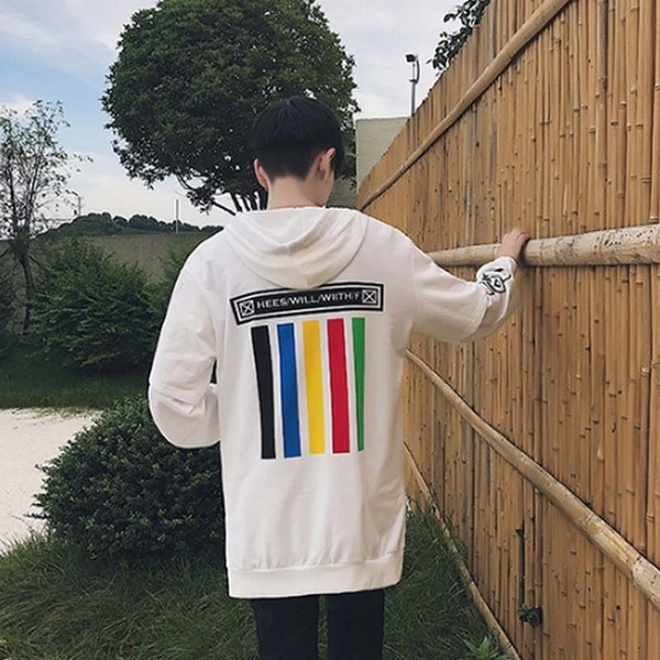 Hanorac de zi cu zi pentru bărbați cu aplicație de culoare și inscripții în alb și negru