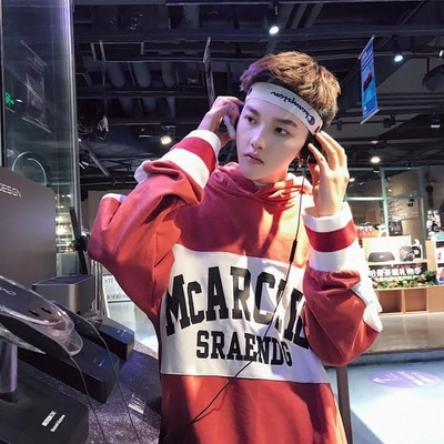 Hanorac casual pentru bărbați cu imprimeu în albastru și roșu