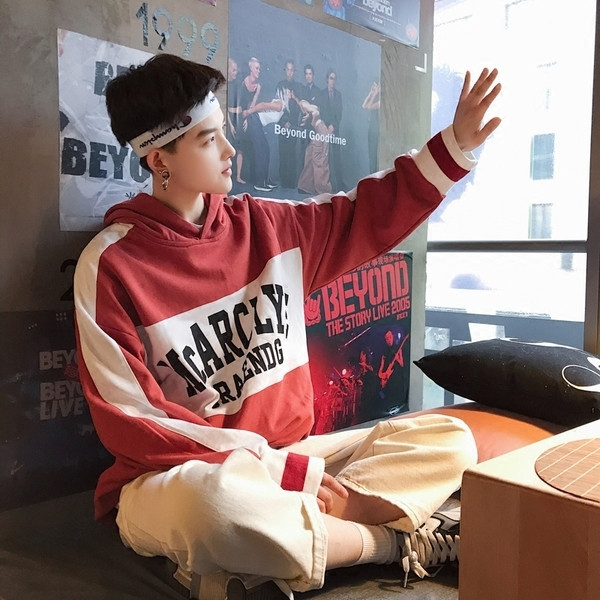 Hanorac casual pentru bărbați cu imprimeu în albastru și roșu