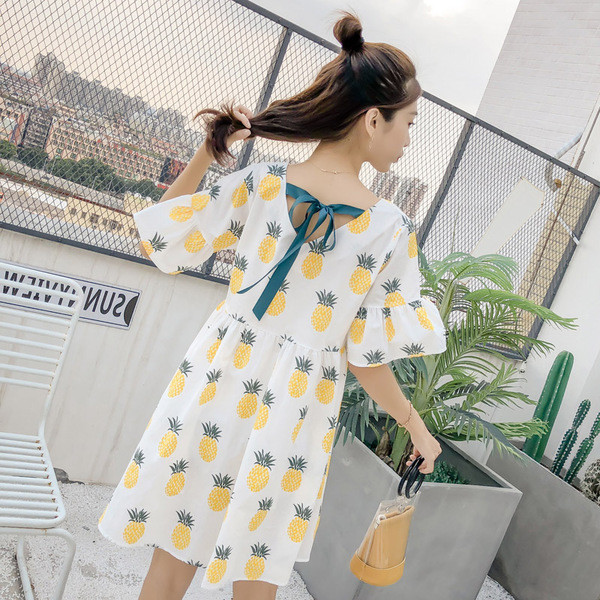 Rochie de dama proaspata cu aplicatie colorata - maneca ananas si lotus