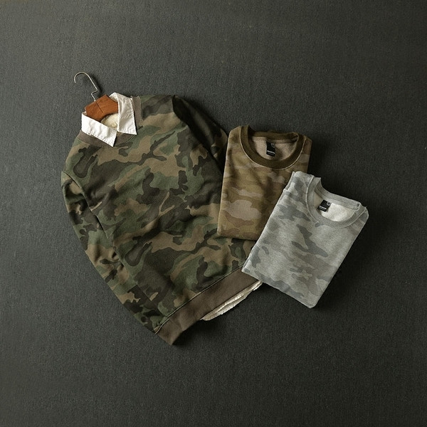 Pulover sport de camuflaj pentru barbati in mai multe culori