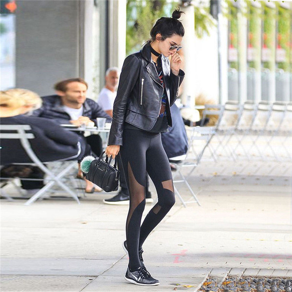 Jambiere moderne de damă pentru yoga