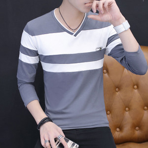 Pulover bărbătesc cu decolteu în V în mai multe modele