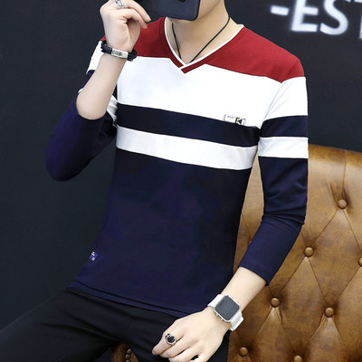 Pulover bărbătesc cu decolteu în V în mai multe modele