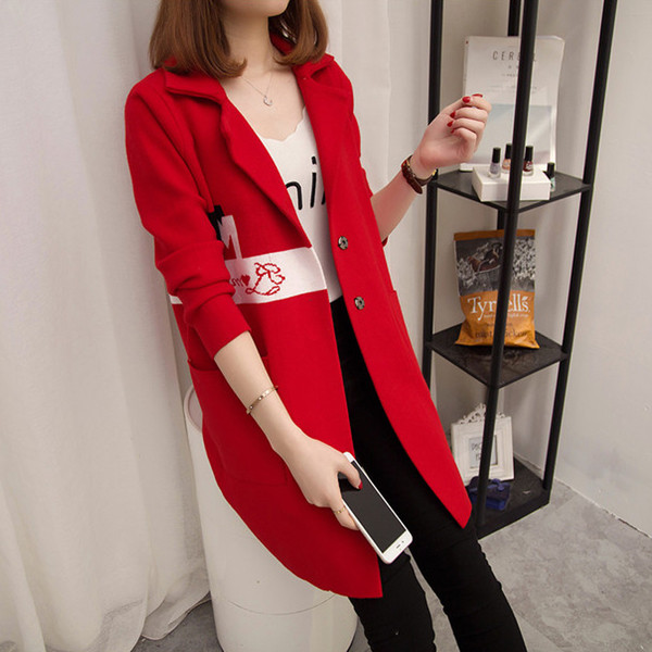 Palton lung de damă cu inscripție și imprimeu