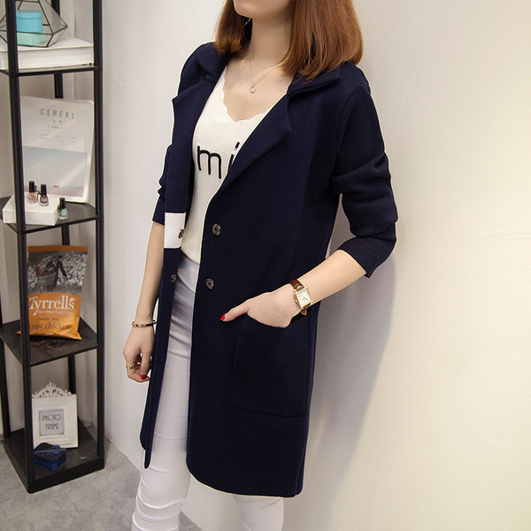 Palton lung de damă cu inscripție și imprimeu