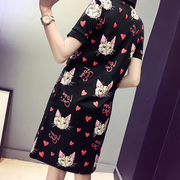 Alkalmi női ruha rövid ujjú, színes rátéttel - macskák két színben