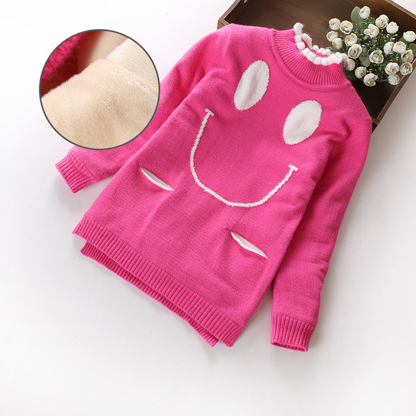 Детски плътен пуловер с висока яка и бродерия в няколко цвята