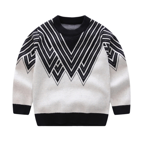 Стилен детски пуловер за момче в бял цвят с черни елементи