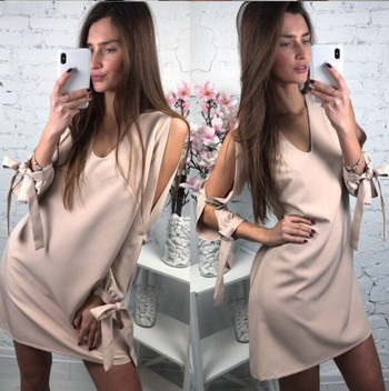 Стилна дамска рокля с V-образно деколте в няколко цвята