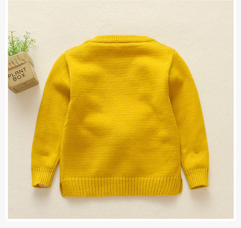 Модерен детски пуловер с 3D декорация в три цвята