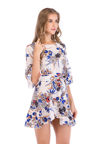 Стилна дамска асиметрична  рокля с лотос ръкав и флорални мотиви 