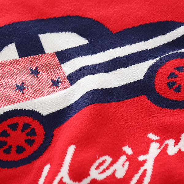 Детски пуловер за момче в два модела с бродерия