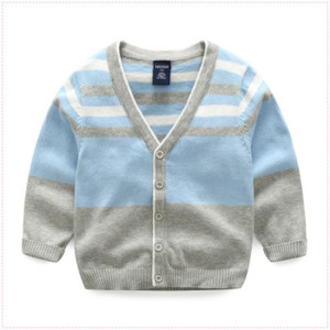 Ежедневна детска жилетка с V-образна яка в три цвята