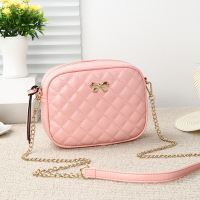 Дамска чанта за рамо с верижка и цип в няколко цвята