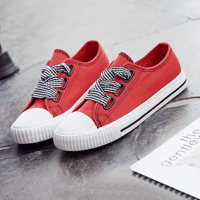 Дамски модерни кецове в три цвята