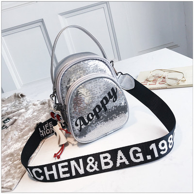 Малка дамска раница с пайети и надписи - няколко цвята