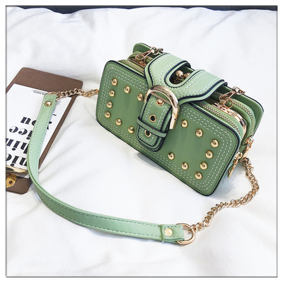 Малка дамска чанта тип портмоне с дълга верижка - няколко цвята