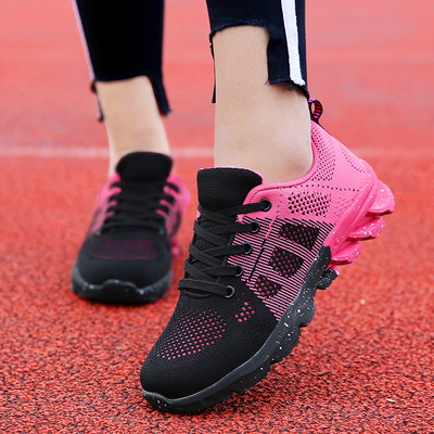 Дамски обувки за бягане в няколко цвята