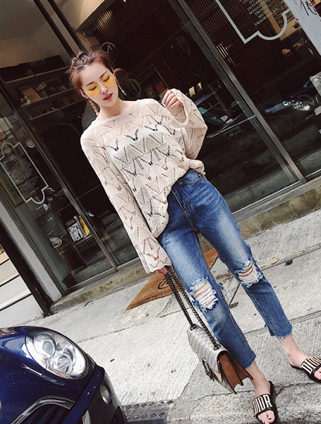 Дамски дънки с разкъсани мотиви и висока талия - Slim модел