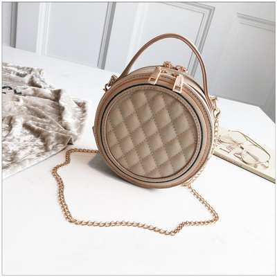 Дамска чанта в кръгла форма и верижка - няколко цвята