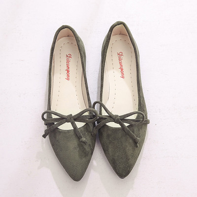 Дамски велурени обувки с панделка 