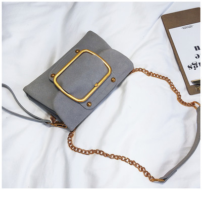 Дамска чанта от еко велур с катарама - няколко цвята