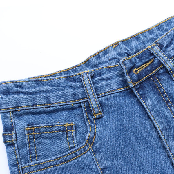 Дамски дънки с цепки и декоративни перли