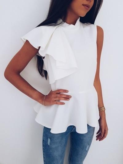 Стилен дамски потник разкроен модел с елемент волан  в няколко цвята 