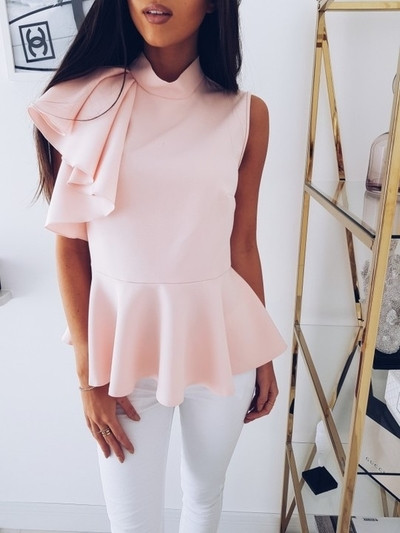Стилен дамски потник разкроен модел с елемент волан  в няколко цвята 