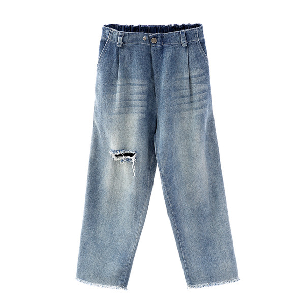 Дамски дънки широк модел с разкъсани мотиви