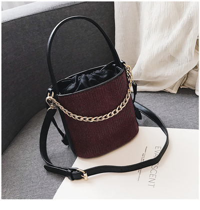 Модерна дамска чанта с лъскаво покритие - няколко цвята