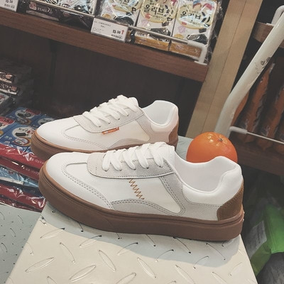 Дамски модерни маратонки в три цвята