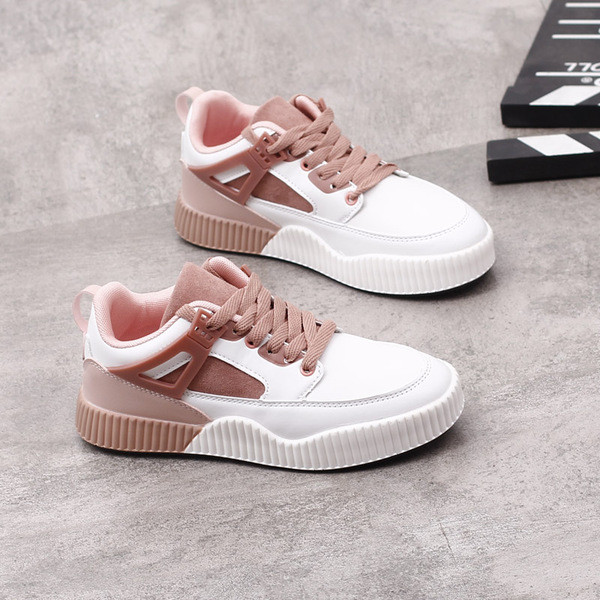 Μοντέρνα γυναικεία αθλητικά  παπούτσια