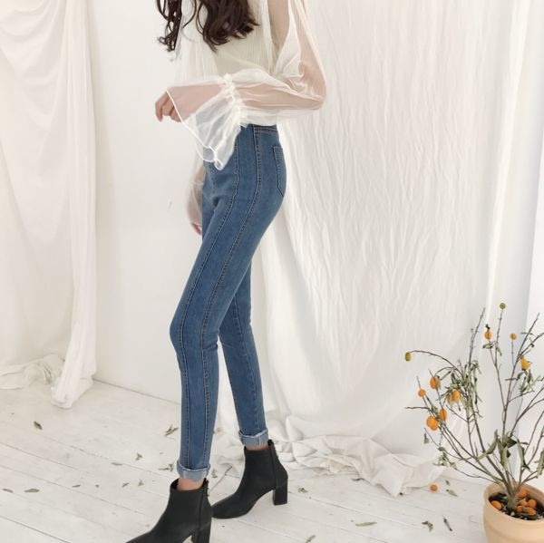 Дамски дънки с копчета и висока талия - Slim модел