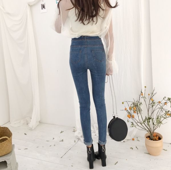 Дамски дънки с копчета и висока талия - Slim модел