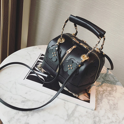 Дамска чанта с цип и 3D цветя - различни цветове