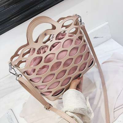 Модерна дамска чанта от еко кожа в 4 цвята