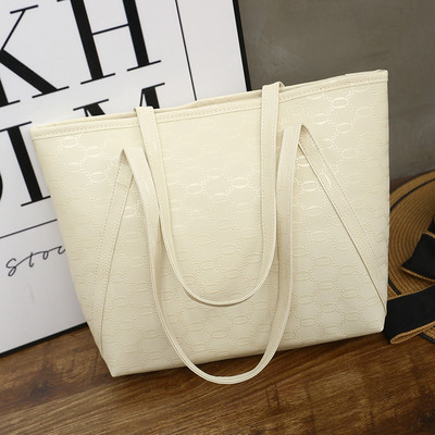 Стилна дамска чанта с къси дръжки в различни цветове